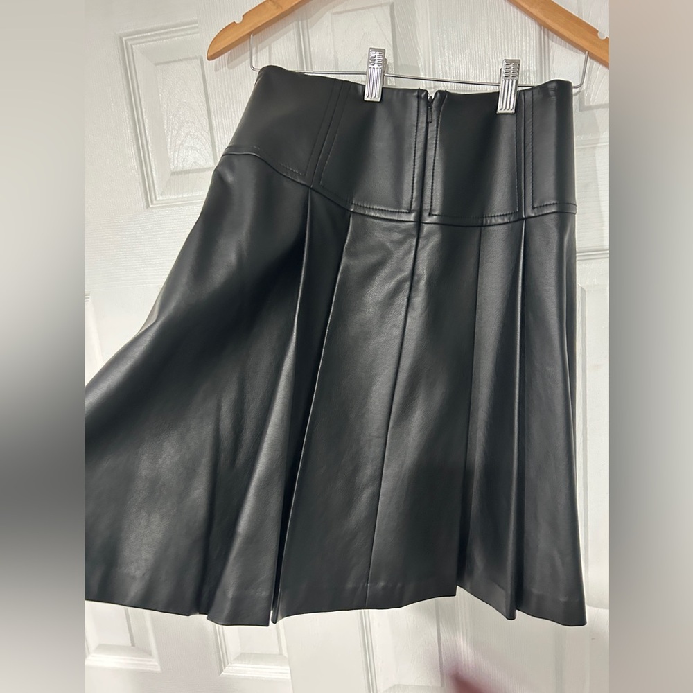 Michael Michael Kors Faux leather pleated  skirt - Picture 5 of 5